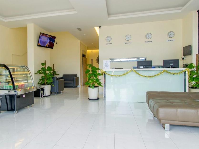Ample Hotel Skudai Exterior photo